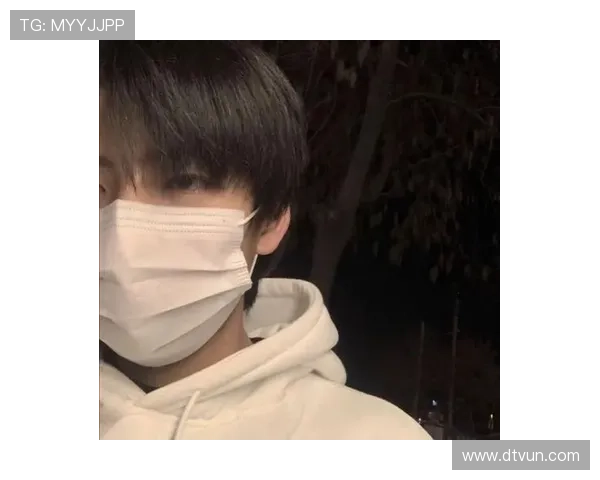 小众足球明星的魅力与风采头像男神的独特魅力与时尚潮流